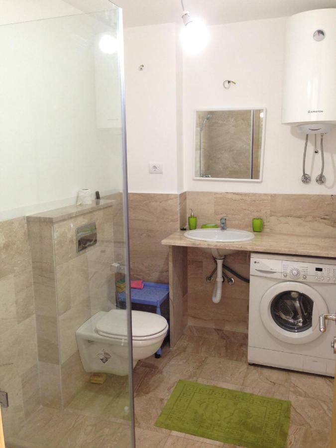 Central Apartment *