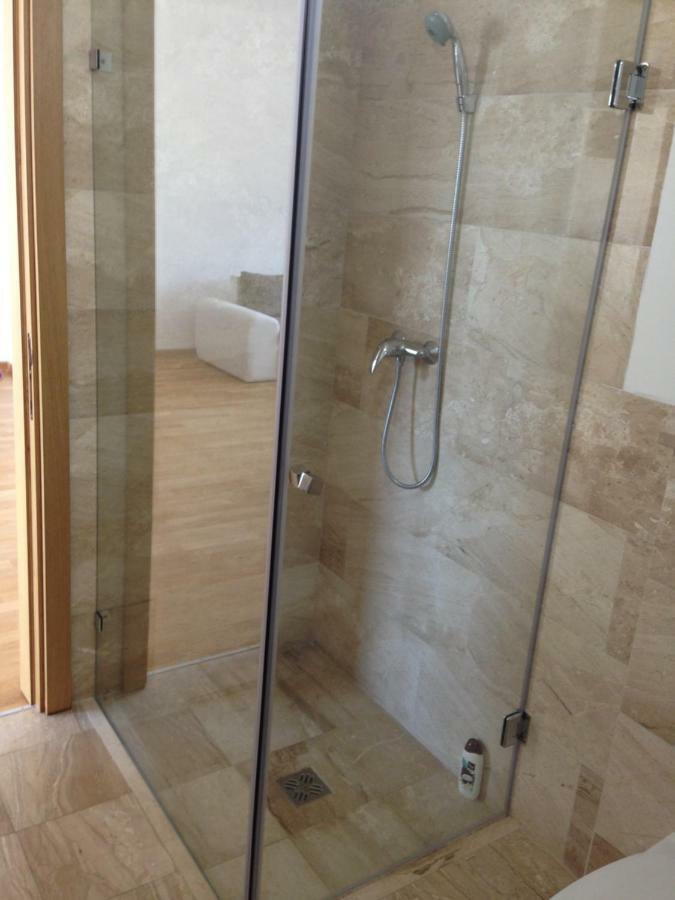 Central Apartment *